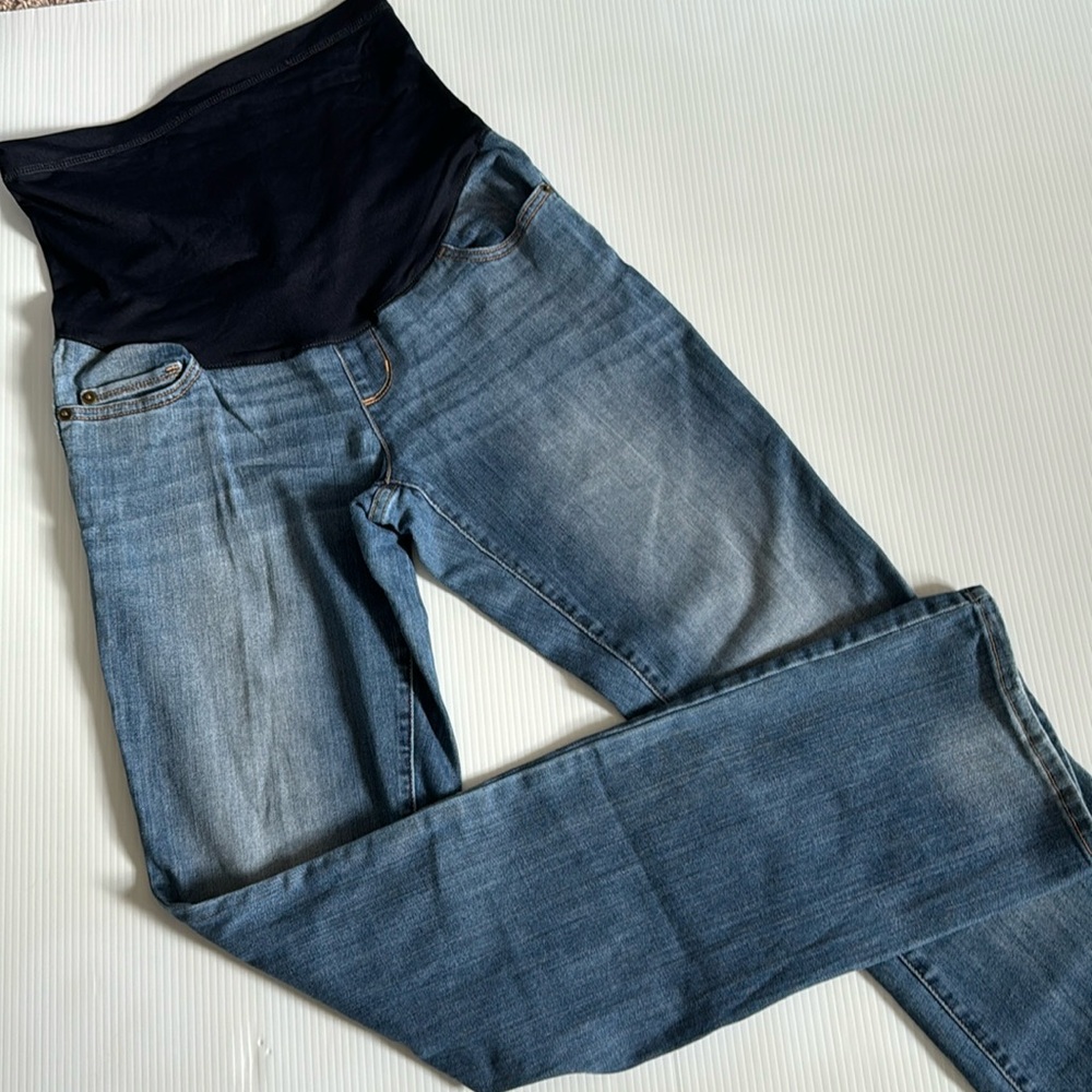 Liz Lange full panel, boot cut, maternity blue jeans. Size 2
